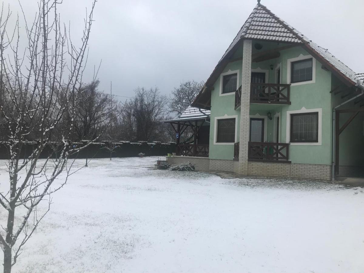 BalatongyörökBalaton Garden公寓 外观 照片