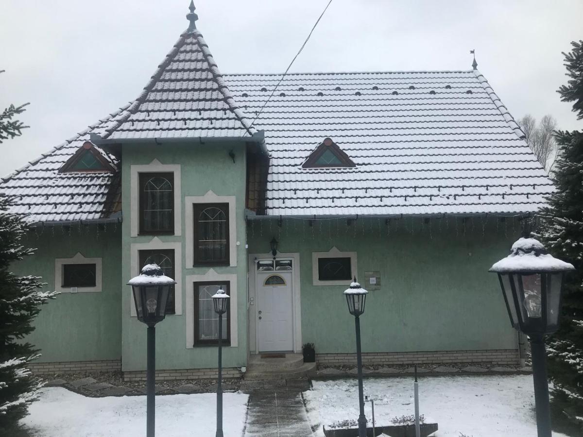 BalatongyörökBalaton Garden公寓 外观 照片