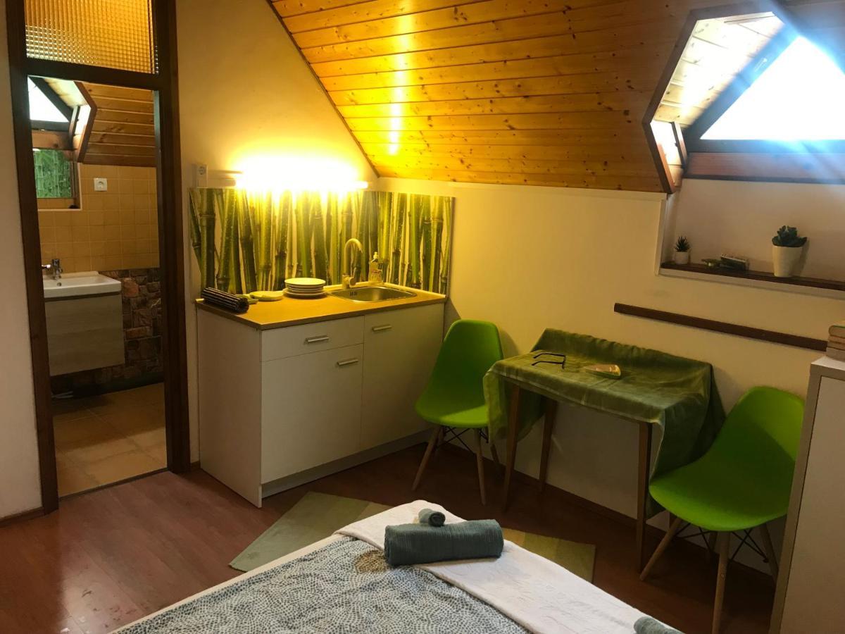 BalatongyörökBalaton Garden公寓 外观 照片