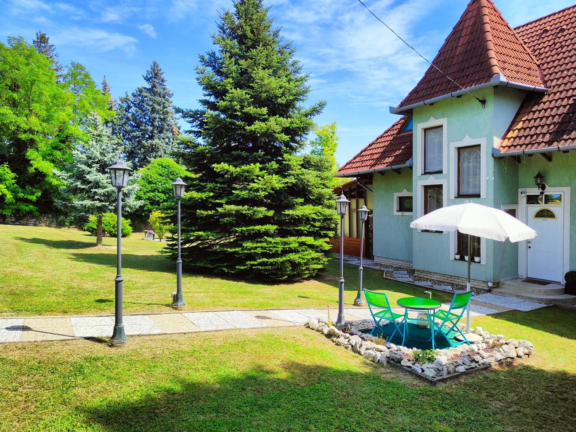 BalatongyörökBalaton Garden公寓 外观 照片