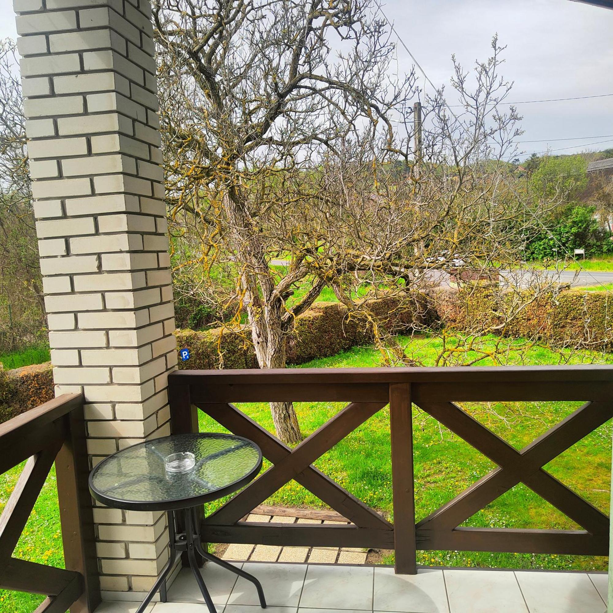 BalatongyörökBalaton Garden公寓 外观 照片